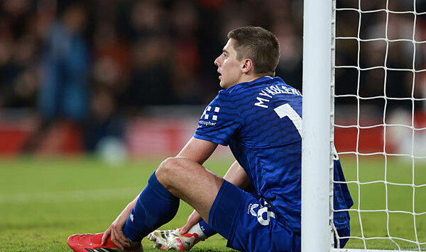 Защитника сборной Украины раскритиковали после неудачного матча в Европе Миколенко, Арсенал, Доуману, Украины, Эшли