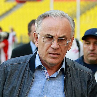 Гаджи, России, Советов, Амкаром, Крыльями