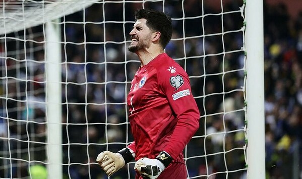 Василь уделал Доннарумму: У меня была копия порванной шпаргалки Доннарумму, Василь