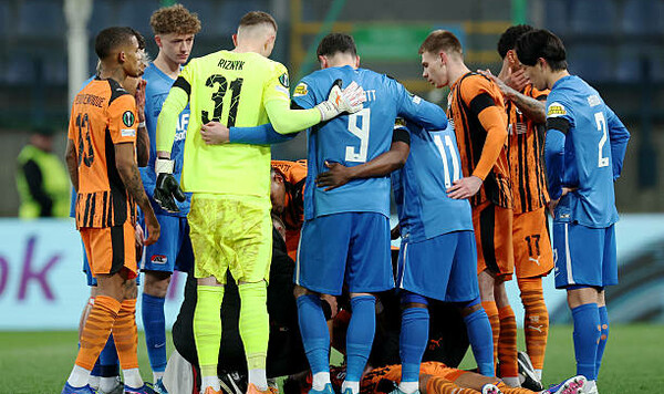 Легионер Шахтера взял слово после жуткой травмы в матче против АЗ Шахтера, Изаки, Instagram