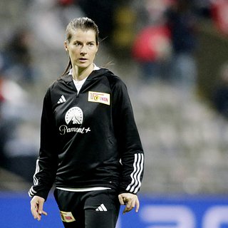 Впервые в истории высших лиг Европы тренером футбольной команды стала женщина Униона, Европы, Балтики, Андрею