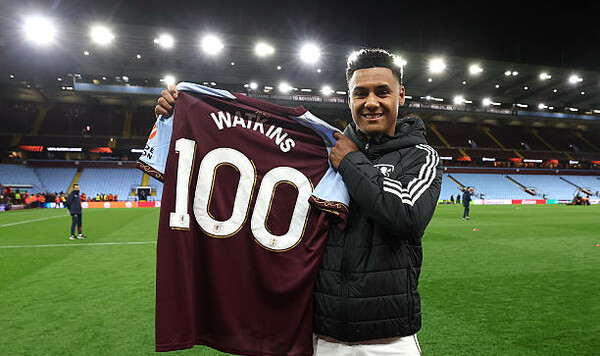 Вилла, Астон, Европы