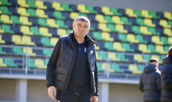 Элиас, Тарас