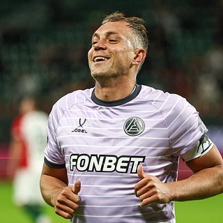 Гусаков, Дзюбой, России